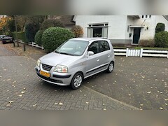 Hyundai Atos - 1.1i Dynamic Young Automaat 83.000 nap Zilver 2004