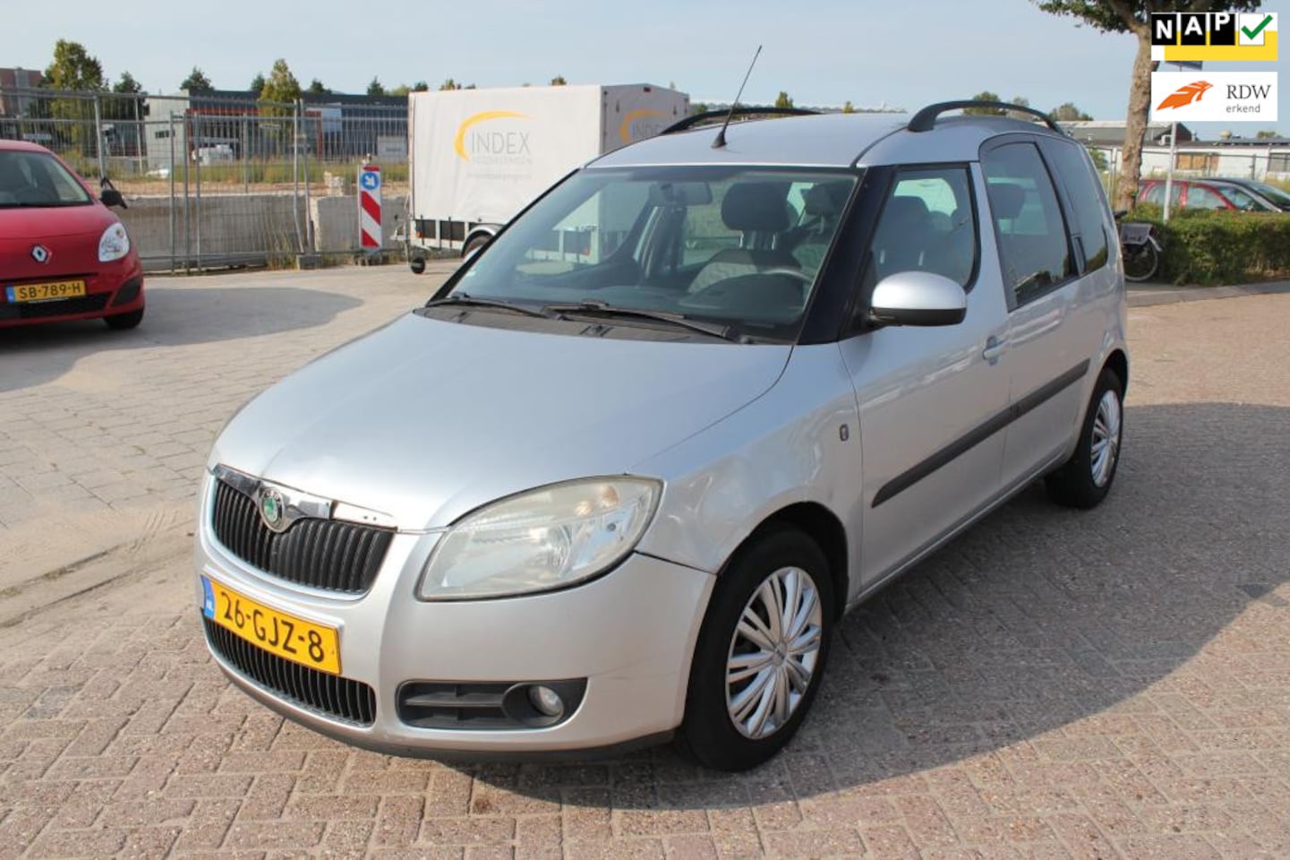 Skoda Roomster - 1.4 TDI Ambiente Business AIRCO/elektrisch ramen/1 jaar apk - AutoWereld.nl