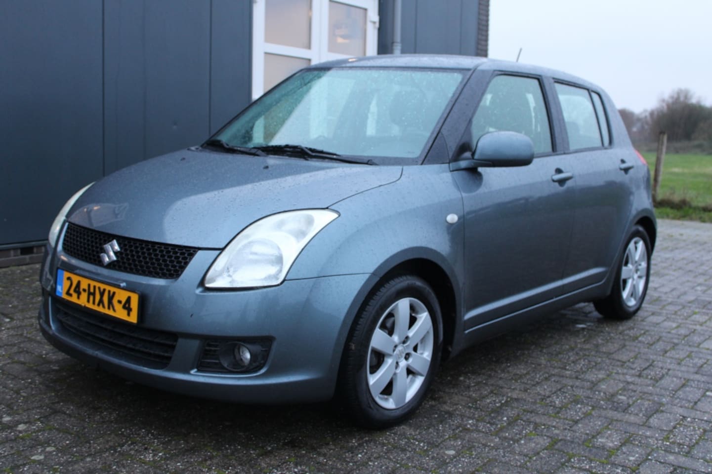 Suzuki Swift - 1.3 Shogun-5drs-airco-Lees Advertentie - AutoWereld.nl