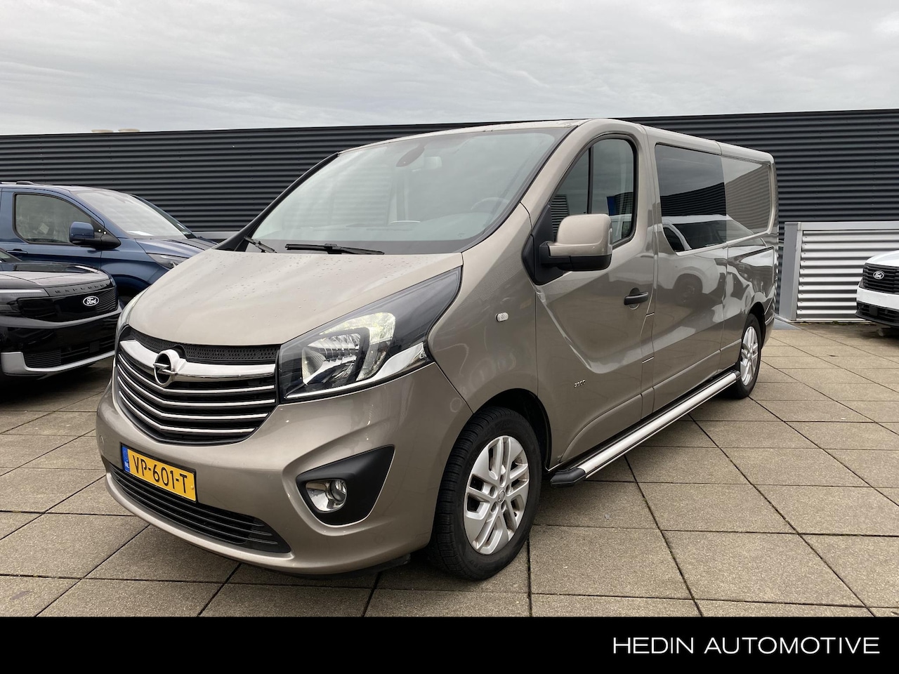 Opel Vivaro - 1.6 CDTI L2H1 DC Selection 1.6 CDTI L2H1 DC Selection - AutoWereld.nl