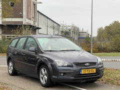 Ford Focus Wagon - 1.6-16V Futura | APK 10-2025 | LM Velgen | Trekhaak