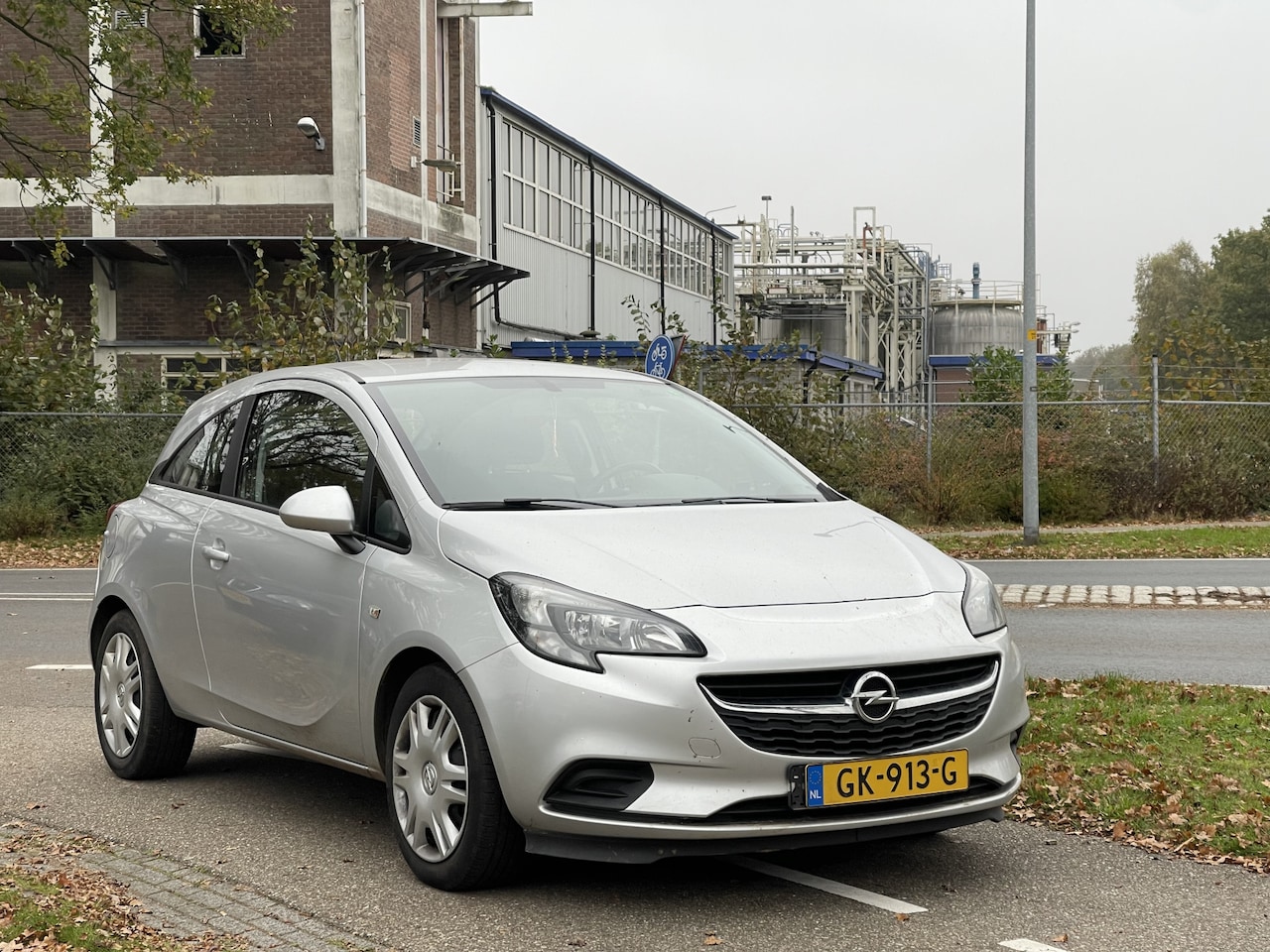 Opel Corsa-e - 1.0 Turbo Business+ | Navigatie | Airco | Trekhaak | Cruise Control - AutoWereld.nl