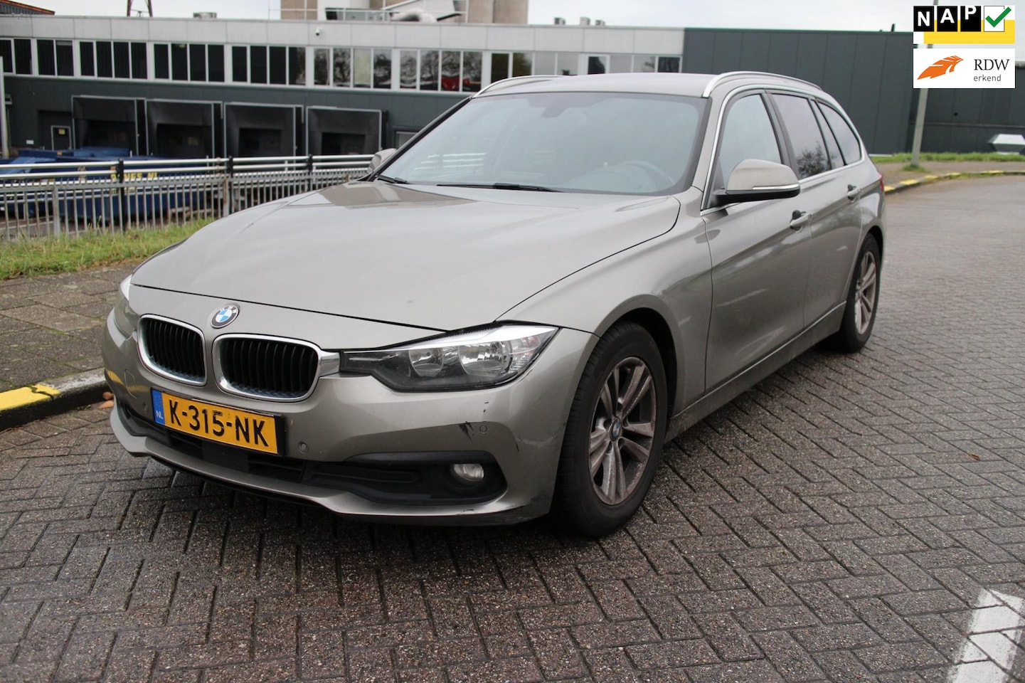 BMW 3-serie Touring - 320d EDE Edition Luxury Line Purity High Executive - AutoWereld.nl