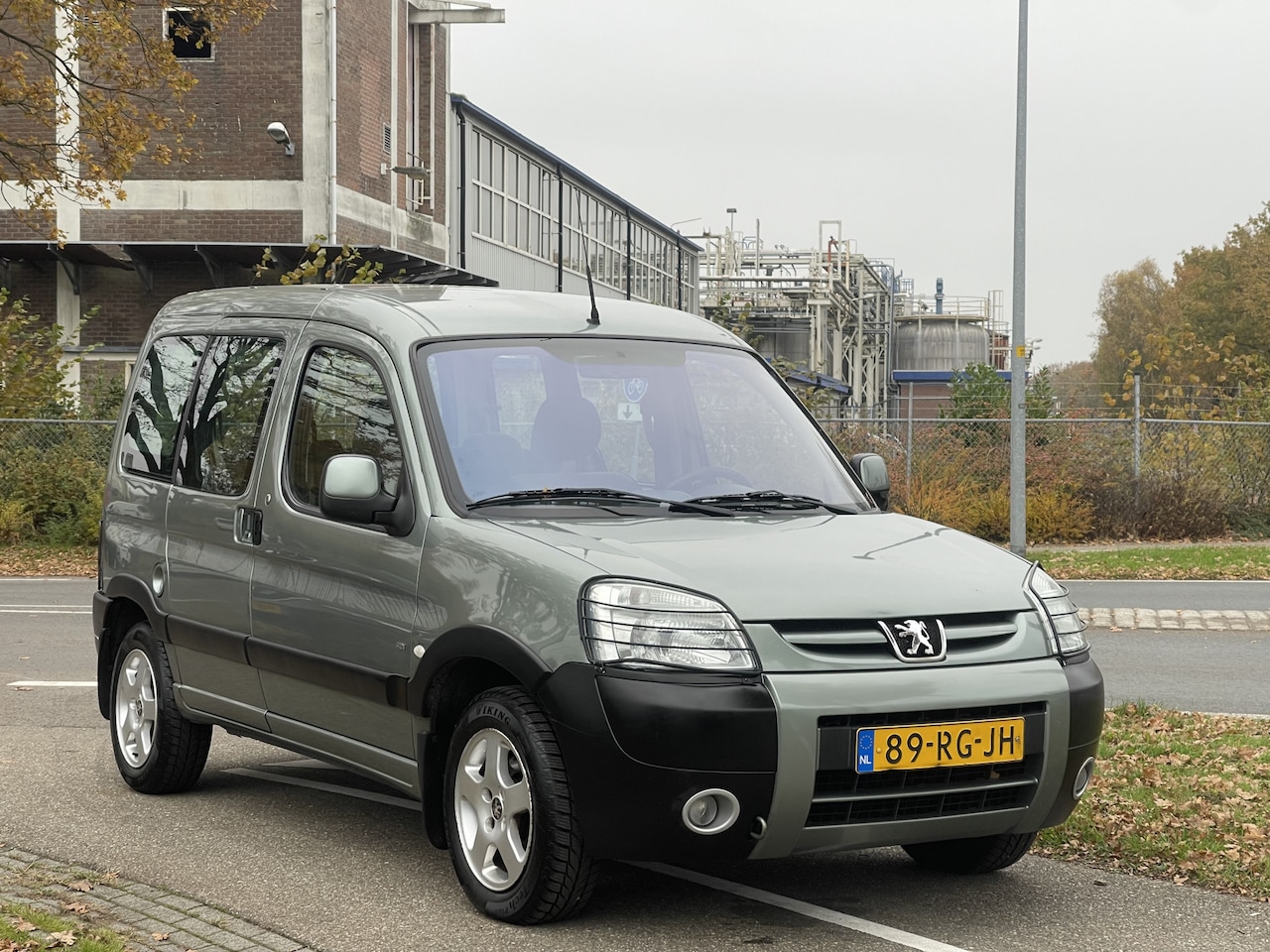 Peugeot Partner MPV - 2.0 HDi VTC | Airco | Cruise Control | Trekhaak - AutoWereld.nl