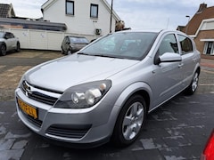 Opel Astra - 1.4 EDITION 5 DEURS NIEUWSTAAT NIEUWE BANDEN NIEUWE AIRCO