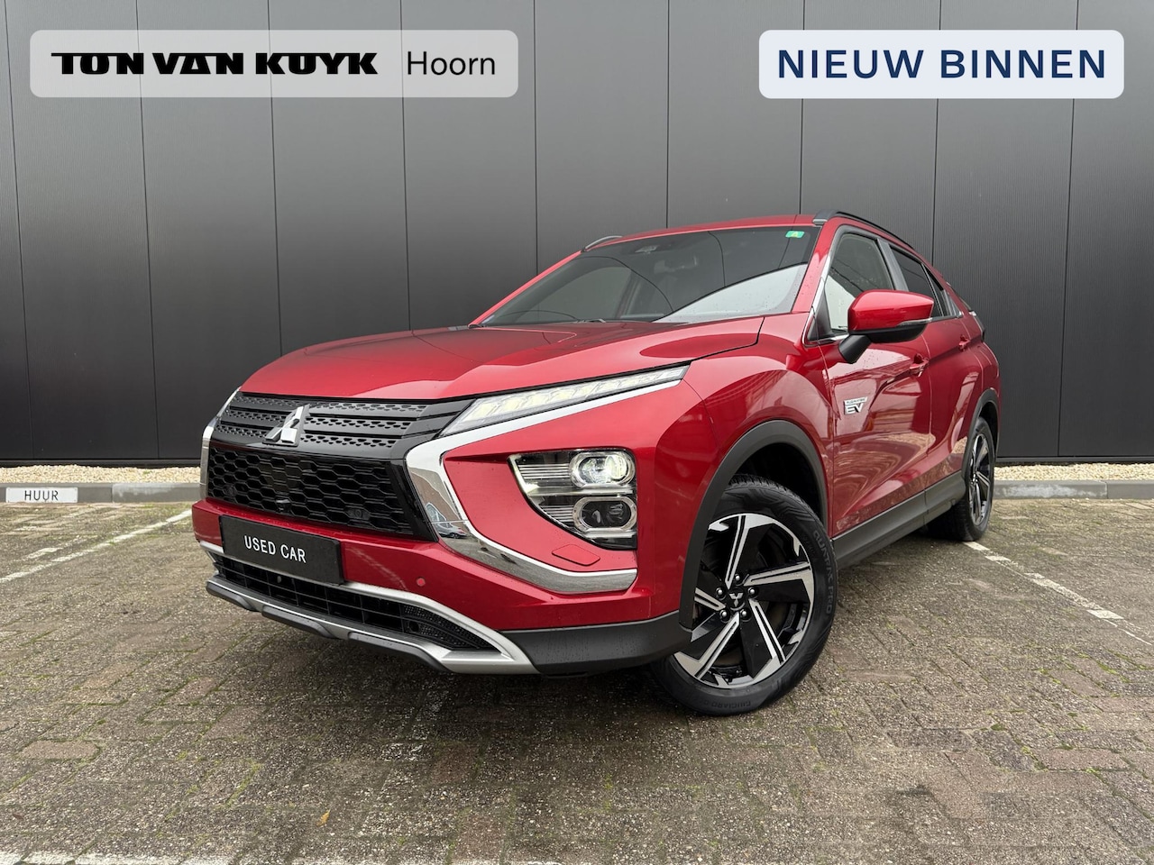 Mitsubishi Eclipse Cross - 2.4 PHEV Intense+ / AWD / Carkit / Afneembare trekhaak / Camera / - AutoWereld.nl