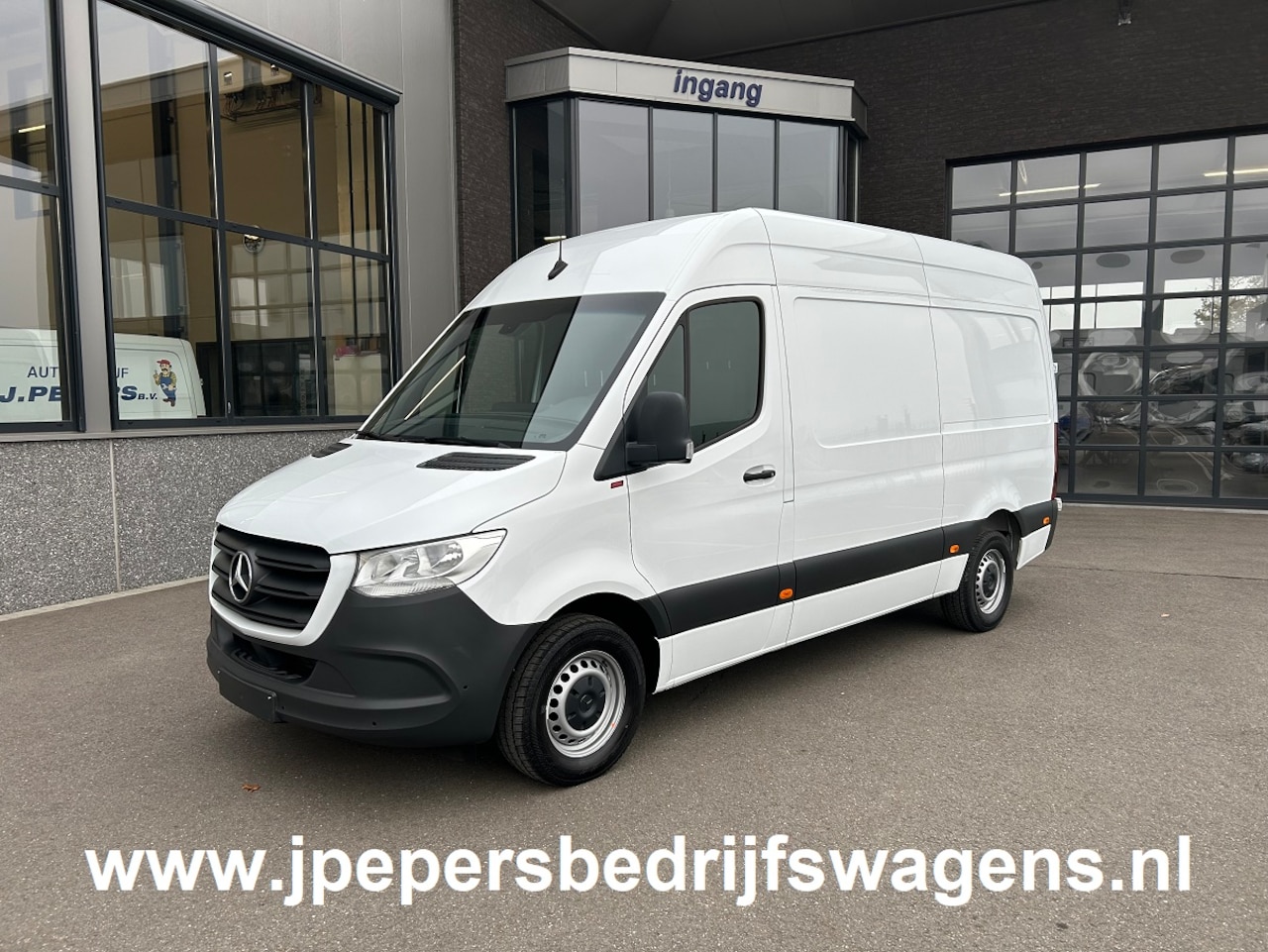 Mercedes-Benz Sprinter - 317 CDI L2 H2 MBUX / Navigatie / Camera / Parkeersensoren / Cruise control / Airco / 270 G - AutoWereld.nl