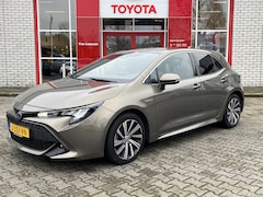 Toyota Corolla - 1.8 Hybrid First Edition NAVI APPLE/ANDROID LM-VELGEN PARKCAMERA KEYLESS LED STOELVERW NL