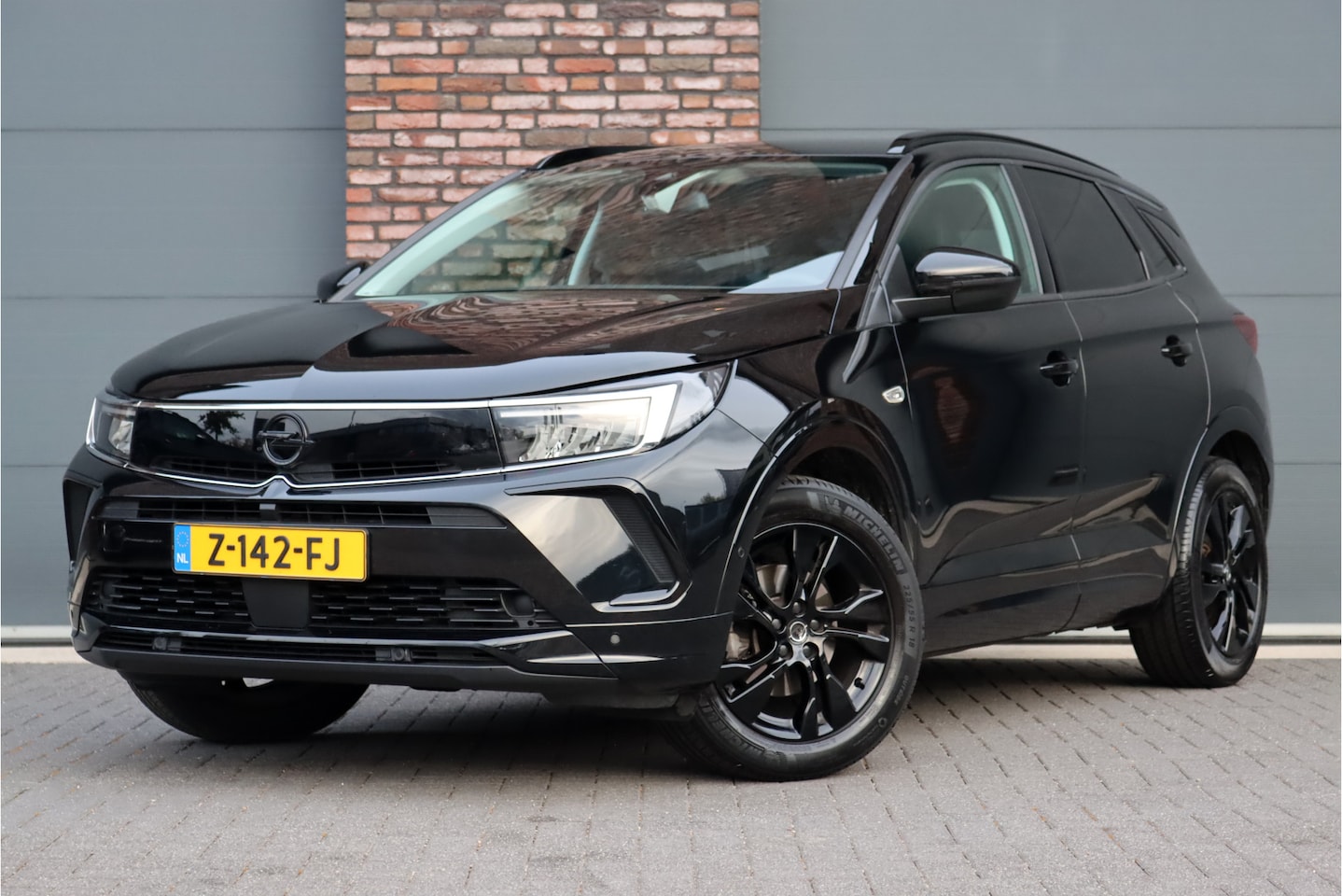 Opel Grandland - 1.2 Turbo GS Line Aut8 | Dodehoekassistent | Verwarmd Stuurwiel | Apple Carplay/Android Au - AutoWereld.nl