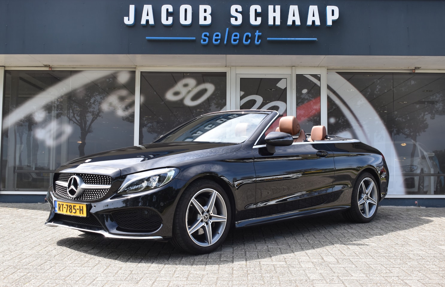 Mercedes-Benz C-klasse Cabrio - 180 Prestige / AMG Styling / 18"LM / Leder / Airscarf / Navi / Camera - AutoWereld.nl