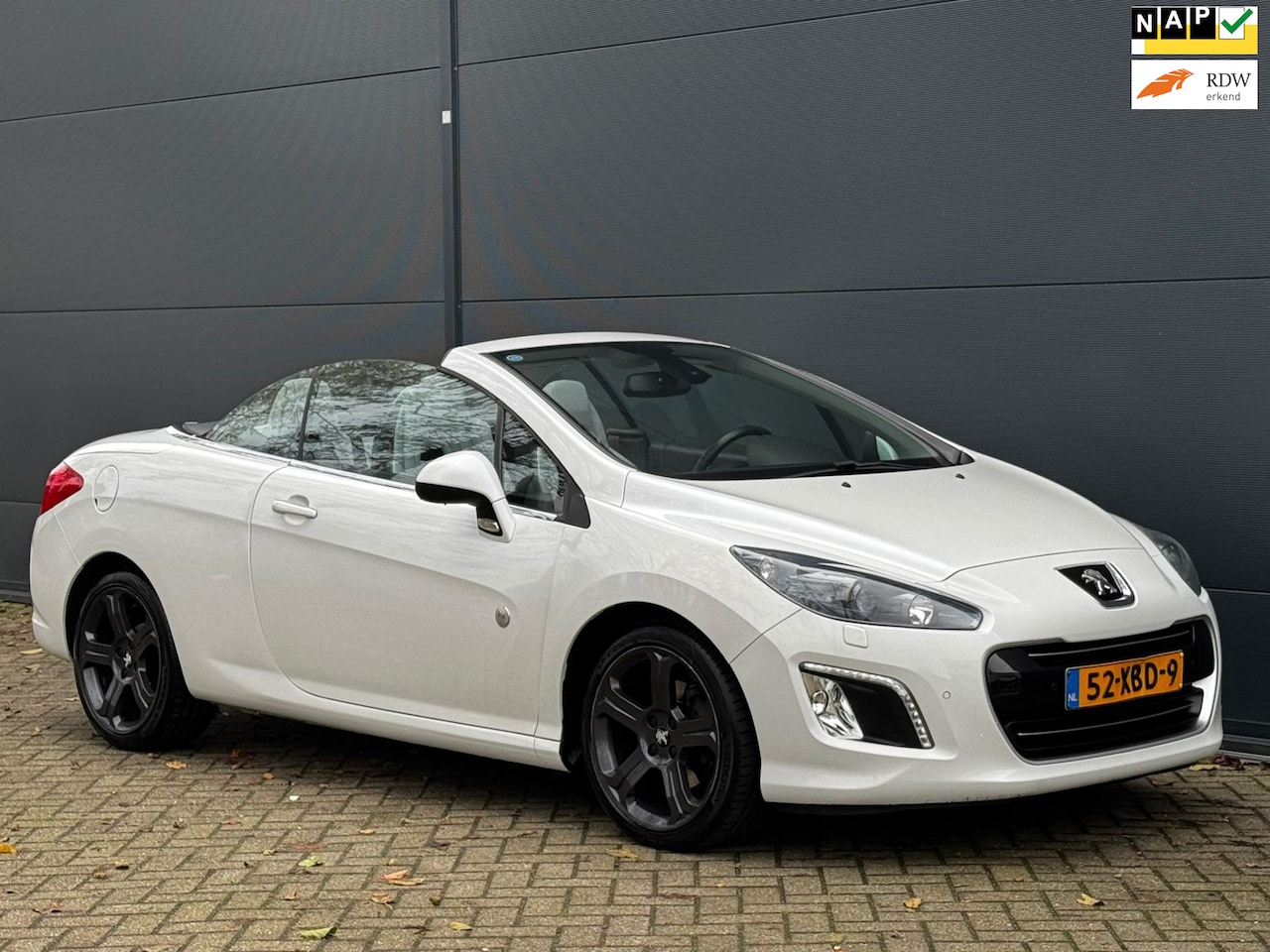 Peugeot 308 CC - 1.6 THP Roland Garros Xenon Navi PDC Clima Automaat - AutoWereld.nl