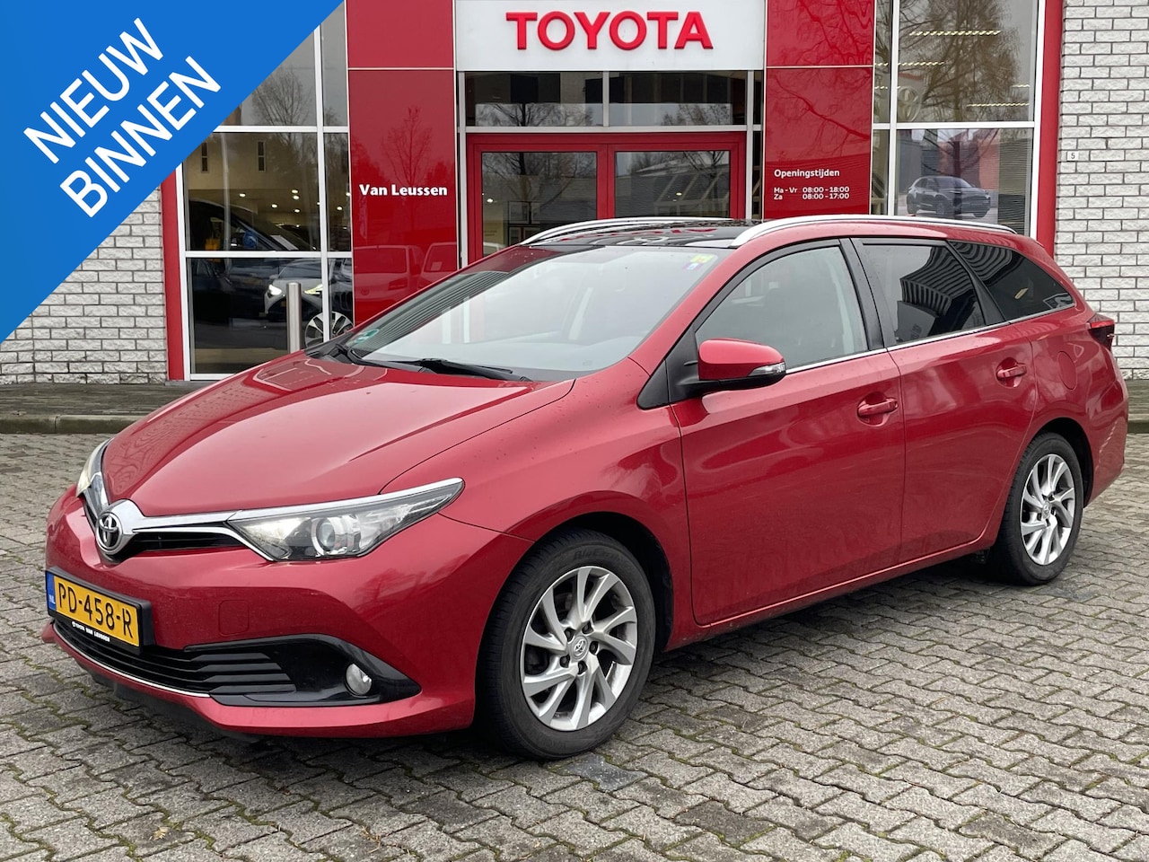 Toyota Auris Touring Sports - 1.2T TREND PANODAK NAVI CRUISE CLIMA DAB+ NL-AUTO 1E-EIG - AutoWereld.nl