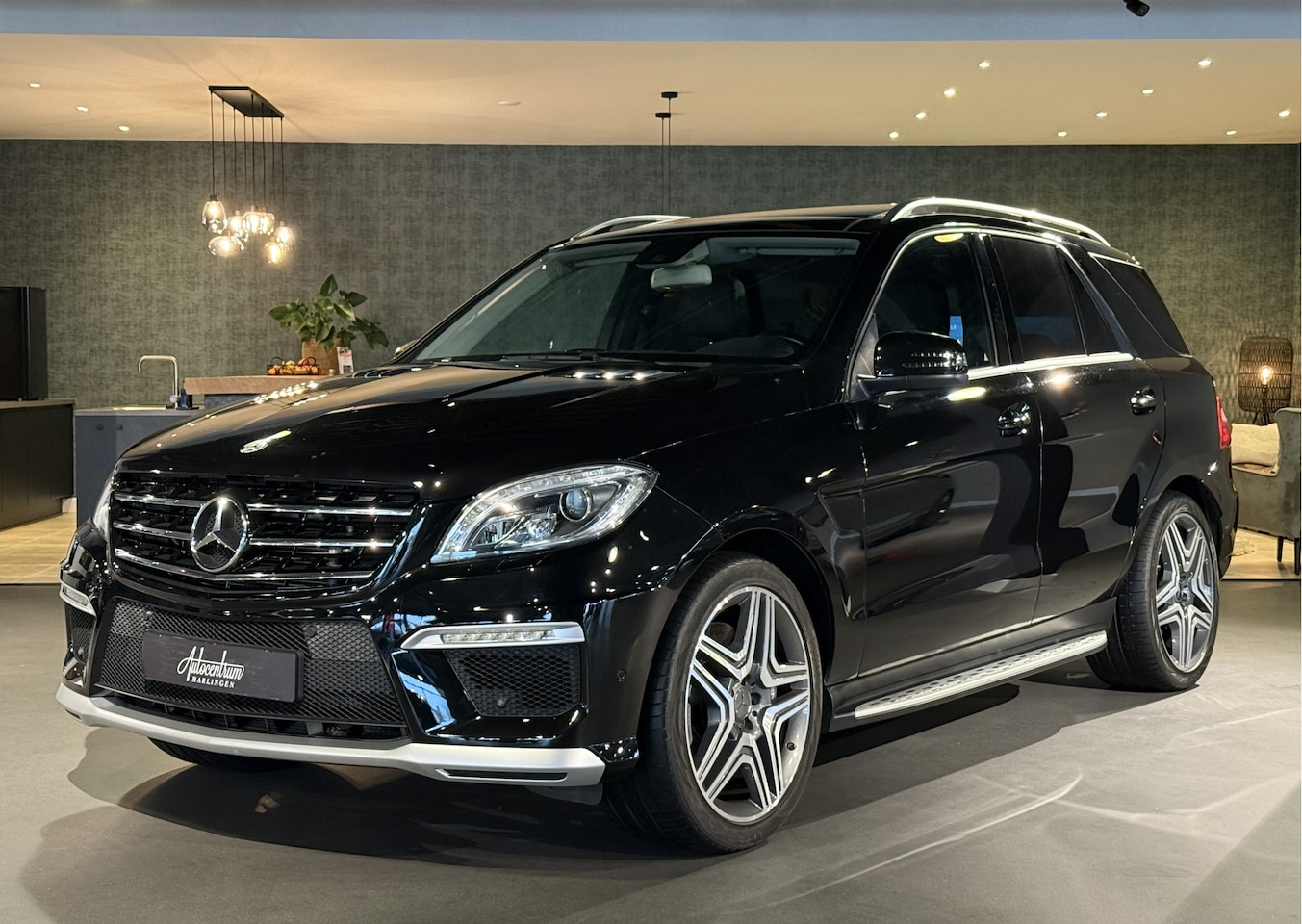 Mercedes-Benz M-klasse - 63 AMG V8 I 525PK I 21" I Pano - AutoWereld.nl