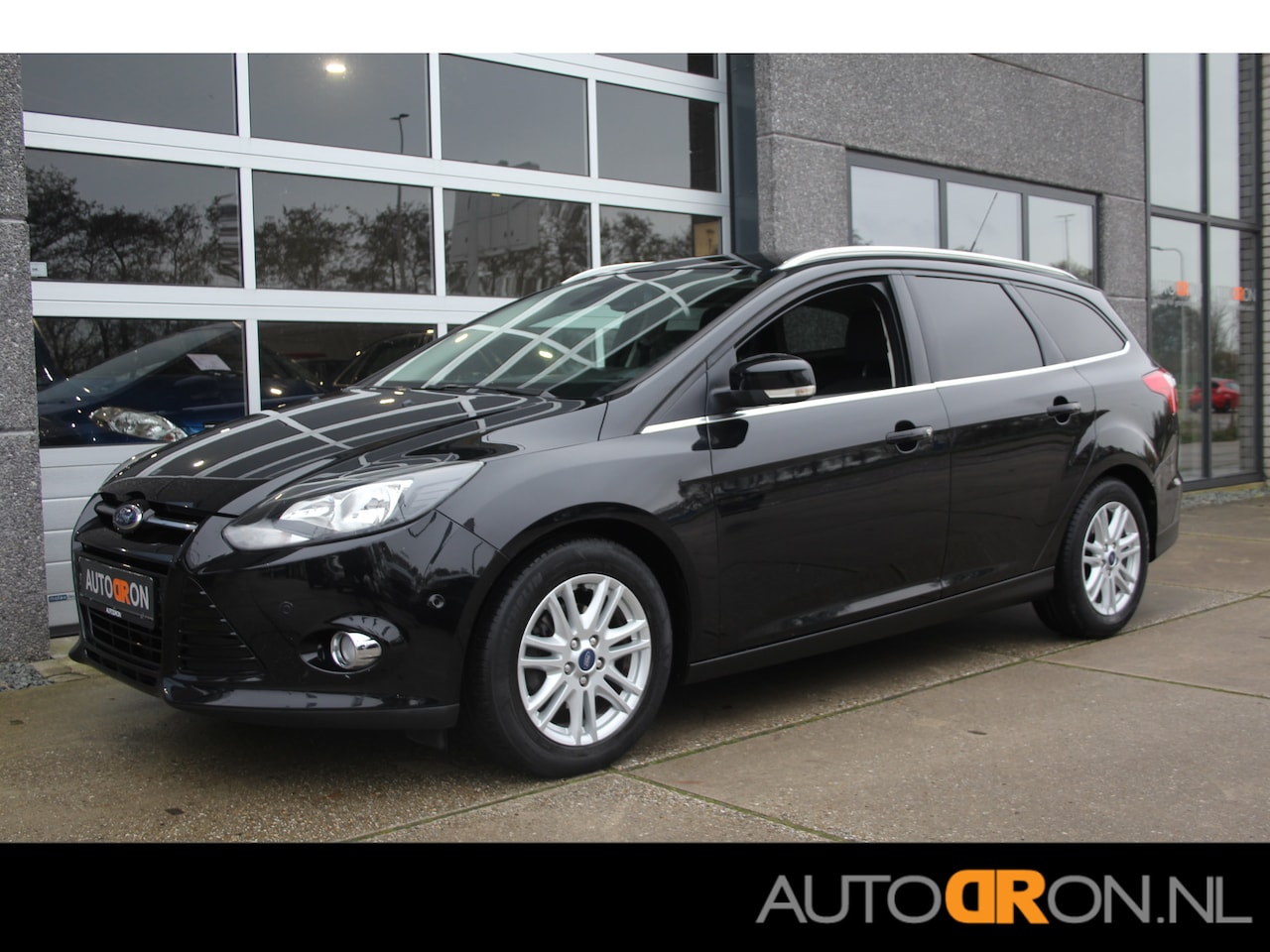 Ford Focus Wagon - 1.0 EcoBoost 126 Pk Titanium Navigatie, Cruisecontrol, Keyless - AutoWereld.nl