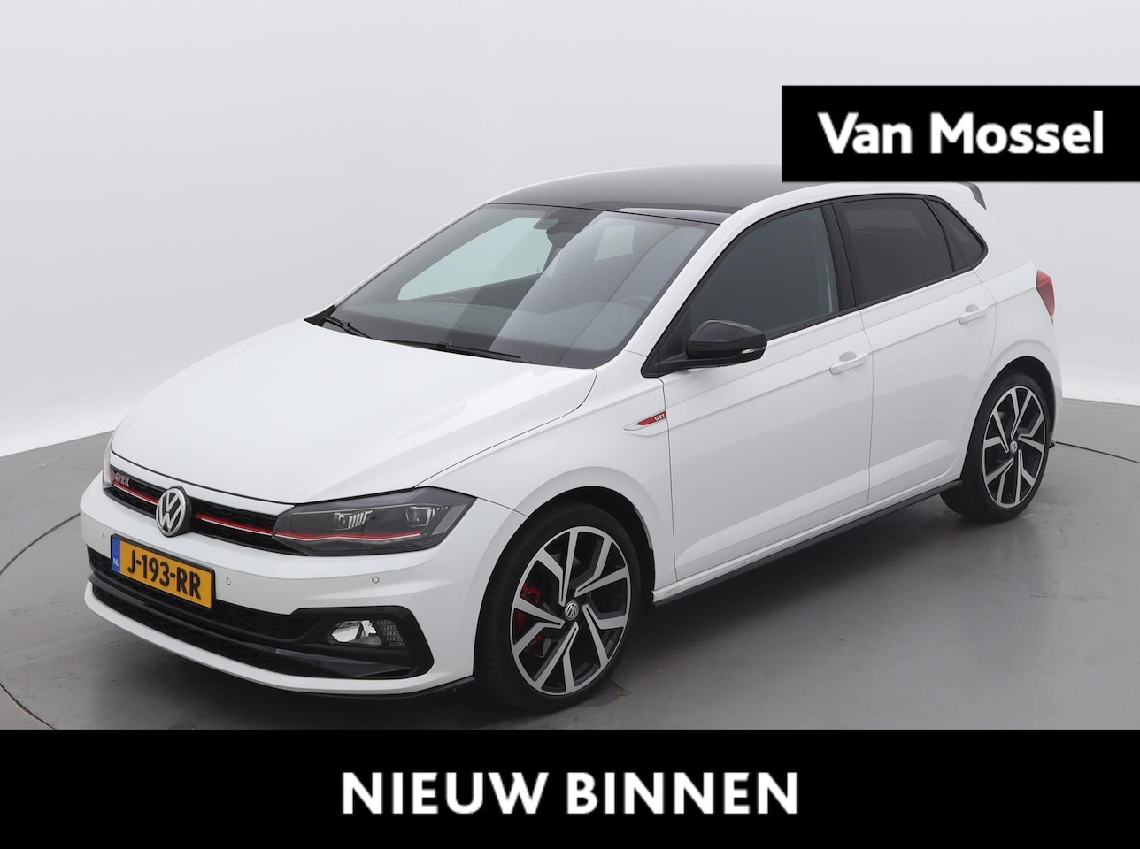 Volkswagen Polo - 2.0 TSI GTI 200 PK DSG | Automaat | Navigatie | Digital cockpit | Drive mode | Two-tone | - AutoWereld.nl