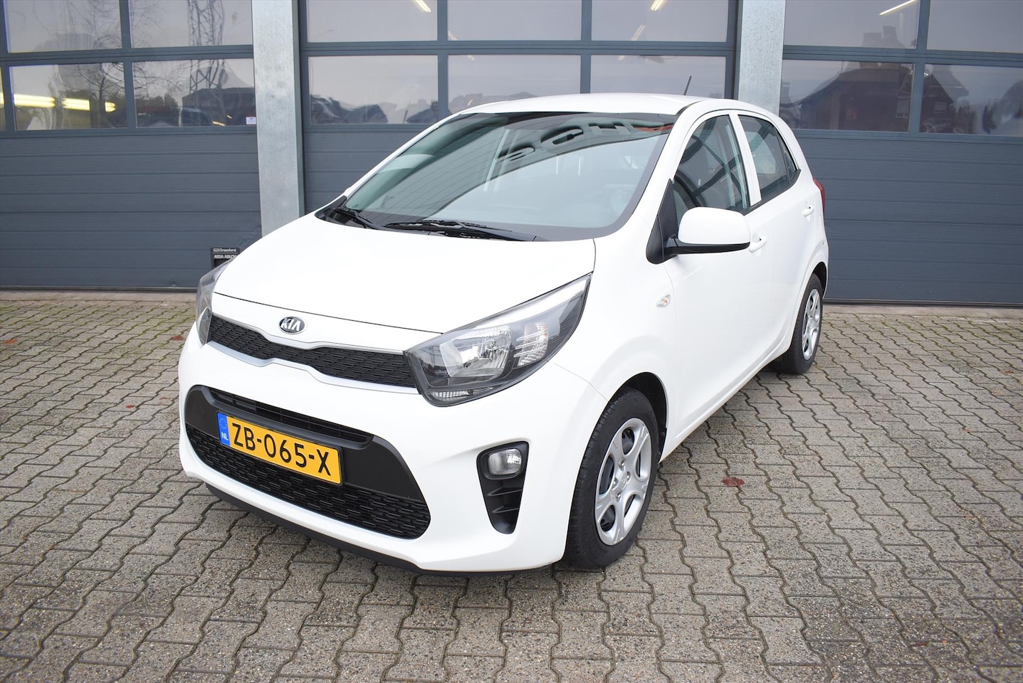 Kia Picanto - 1.0 CVVT EconomyPlusLine 1.0 CVVT 67pk EconomyPlusLine - AutoWereld.nl