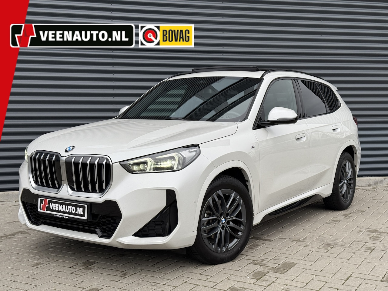 BMW X1 - sDrive18i M-Sport Shadow Pano/H&K/Camera/Leder - AutoWereld.nl