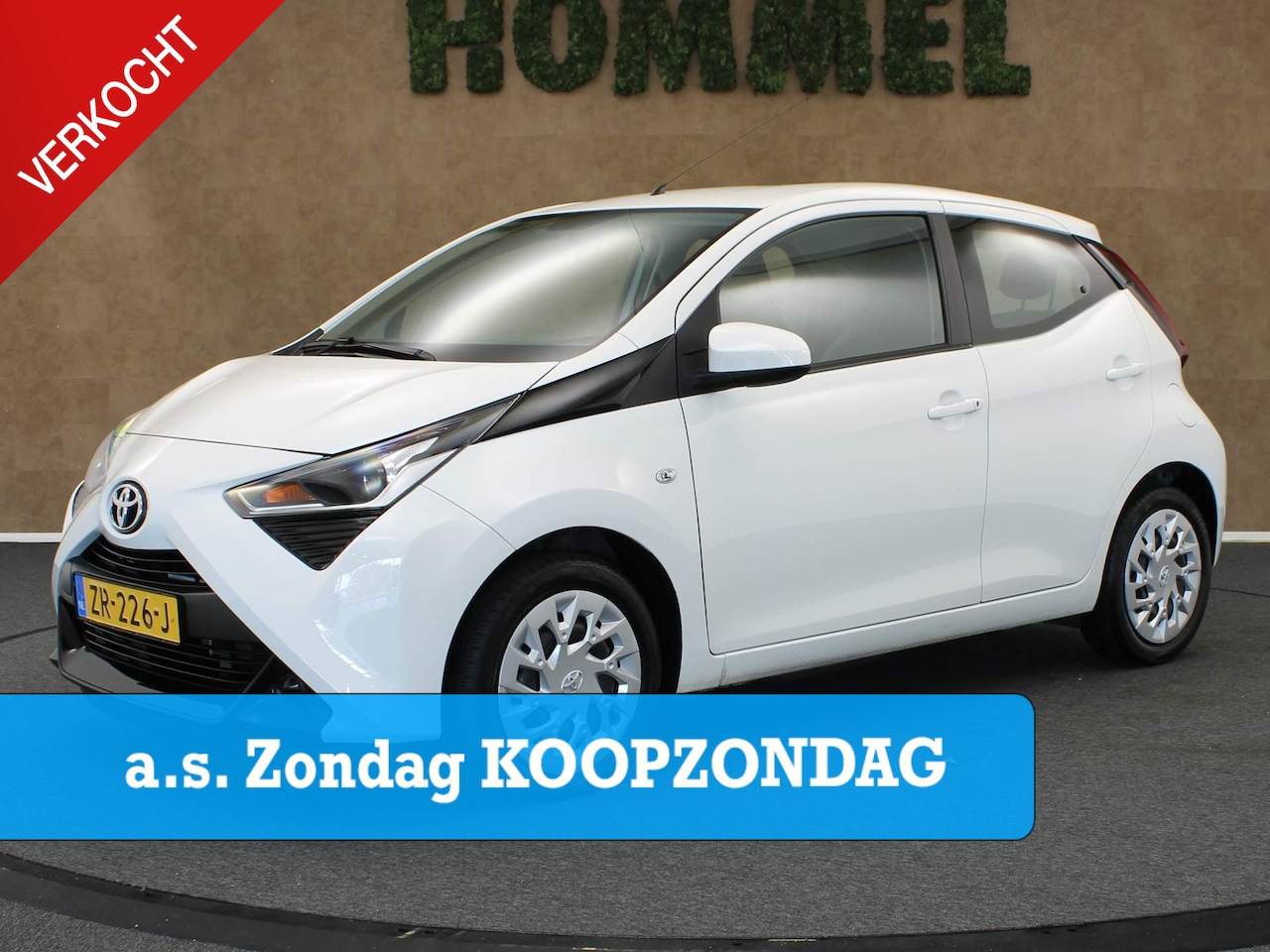 Toyota Aygo - 1.0 VVT-i x-play limited ORIGINEEL NEDERLANDSE AUTO - APPLE CARPLAY/ANDROID AUTO - ACHTERR - AutoWereld.nl