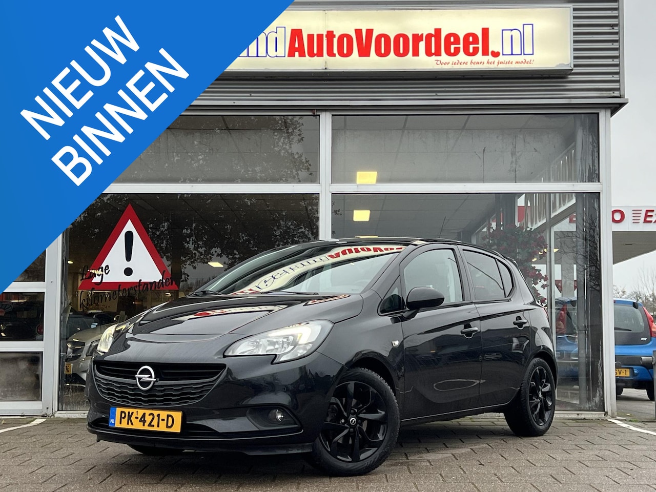 Opel Corsa - 1.4 Color Edition Automaat / 73.000 KM! / Trekhaak / 2016 - AutoWereld.nl