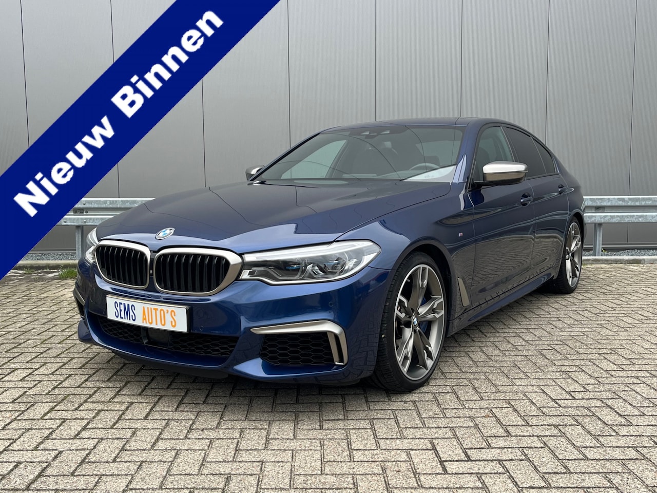 BMW 5-serie - M550i xDrive High Executive M550i xDrive High Executive - AutoWereld.nl