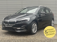 BMW 2-serie Active Tourer - 218i High Executive / Luxury Line / Navigatie / Lederen bekleding /Stoelverwarming voor /