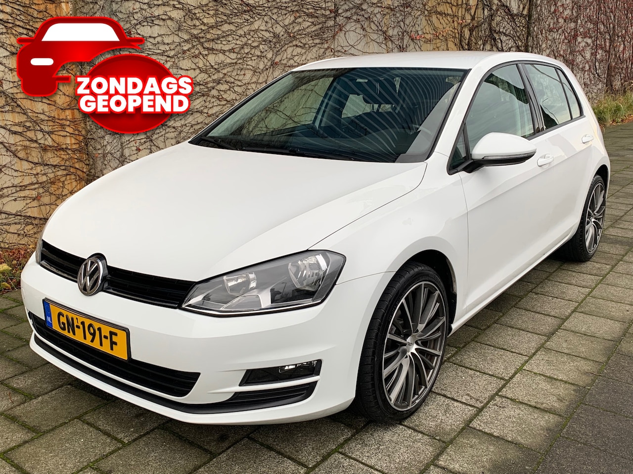 Volkswagen Golf - 1.2 TSI Trendline|Navigatie|Climate Control| - AutoWereld.nl