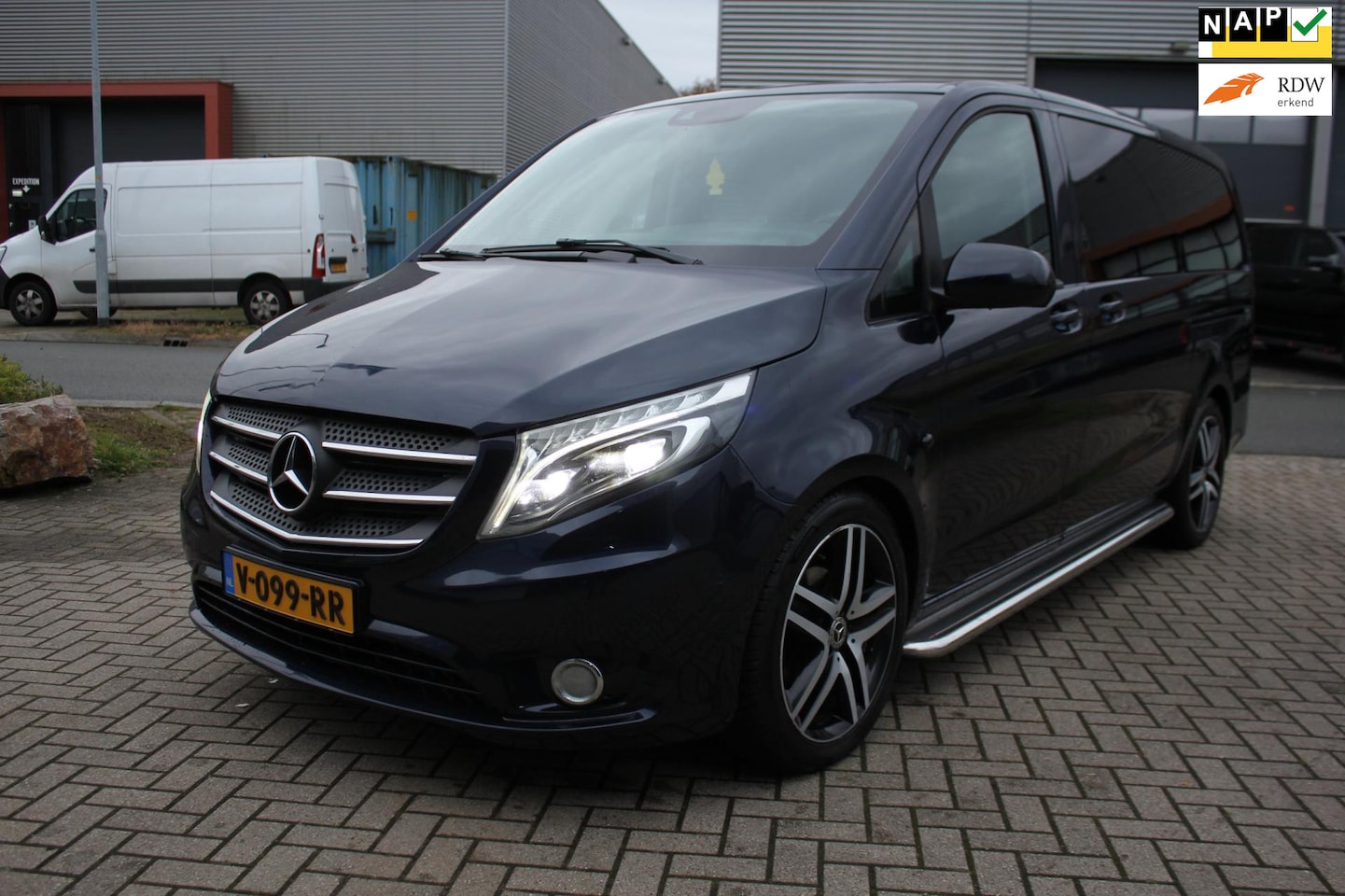 Mercedes-Benz Vito - 114 CDI Lang DC Comfort 114 CDI Lang DC Comfort - AutoWereld.nl