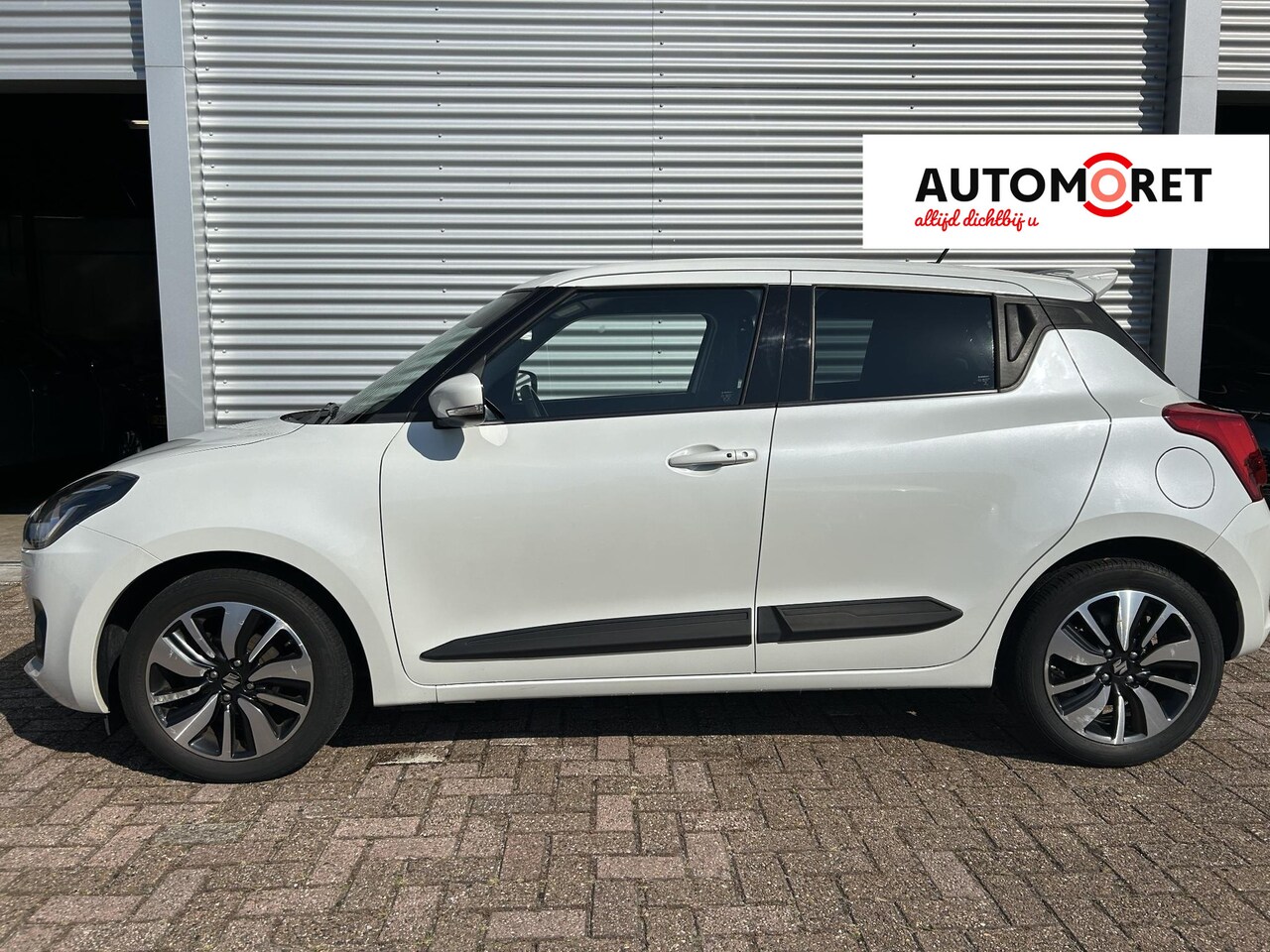 Suzuki Swift - 1.0 Stijl Smart Hybrid 1.0 Stijl Smart Hybrid - AutoWereld.nl