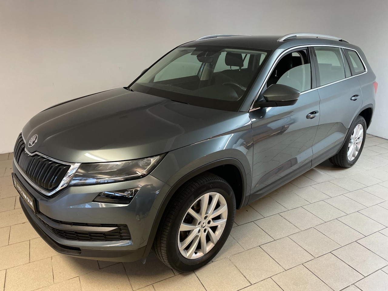 Skoda Kodiaq - 1.5 TSI Style AUTOMAAT AIRCO NAVI CRUISE STOELVERW ELEK RAMEN CENT VERG VEEL RUIMTE NIEUWS - AutoWereld.nl