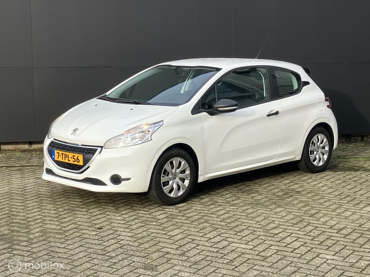 Peugeot 208 - 1.0 VTi Access AIRCO nieuwe. Distr-riem - AutoWereld.nl