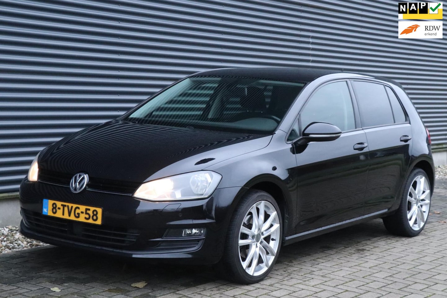 Volkswagen Golf - 1.2 TSI Highline 1.2 TSI Highline - AutoWereld.nl