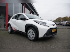 Toyota Aygo X - 1.0 VVT-i MT first