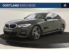 BMW 3-serie - 330i High Executive M Sport Automaat / Schuif-kanteldak / Sportstoelen / Parking Assistant