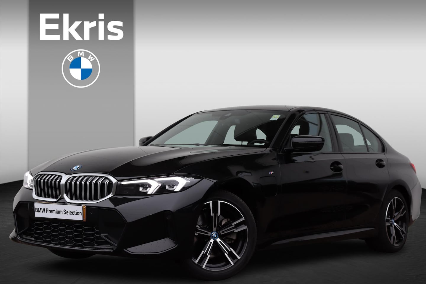 BMW 3-serie - 330e Extra Getint Glas Achter / 18 '' / - AutoWereld.nl