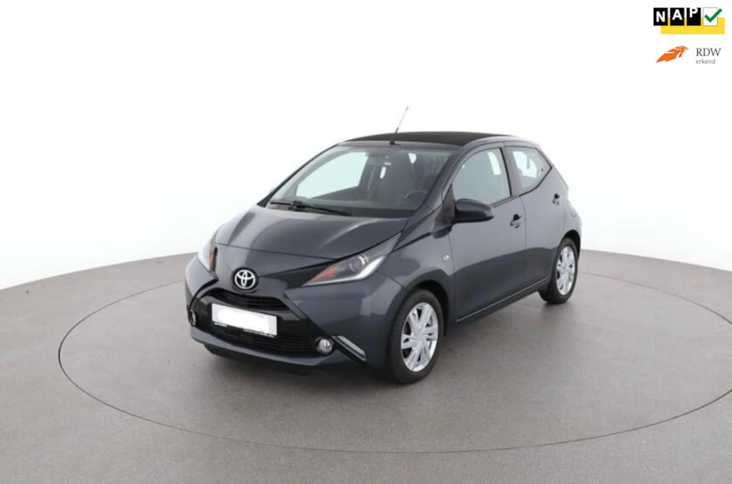 Toyota Aygo - 1.0 VVT-i x-wave 1.0 VVT-i x-wave - AutoWereld.nl