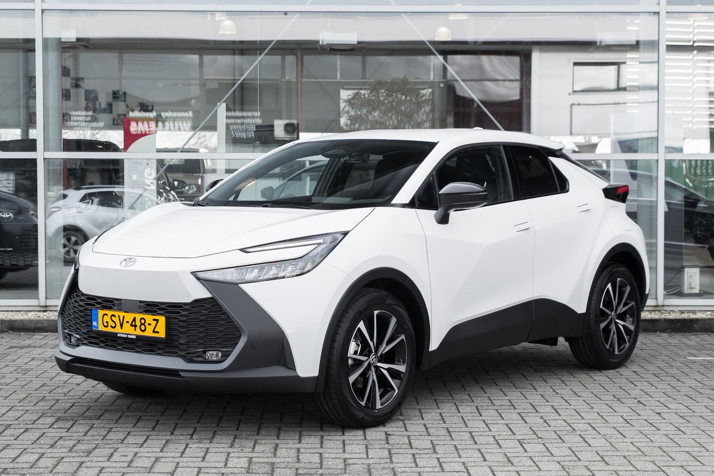 Toyota C-HR - Hybrid 140 Dynamic - AutoWereld.nl