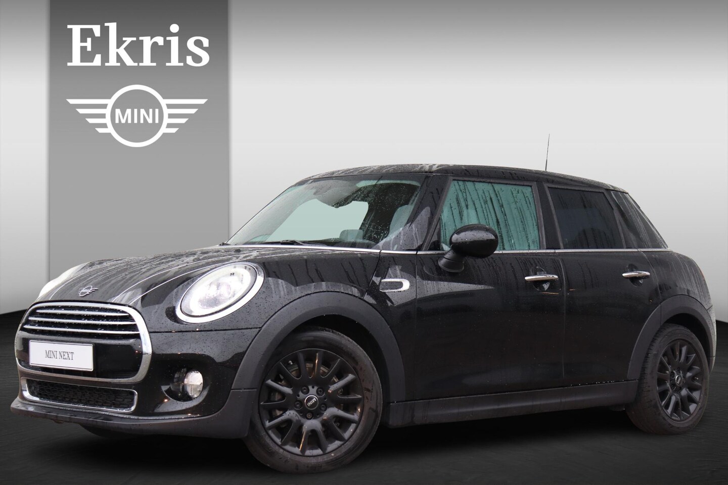 MINI Cooper - Mini 1.5 Automaat / Head Up Display / Stoelverwarming / Sportstoelen / MINI Led verlichtin - AutoWereld.nl