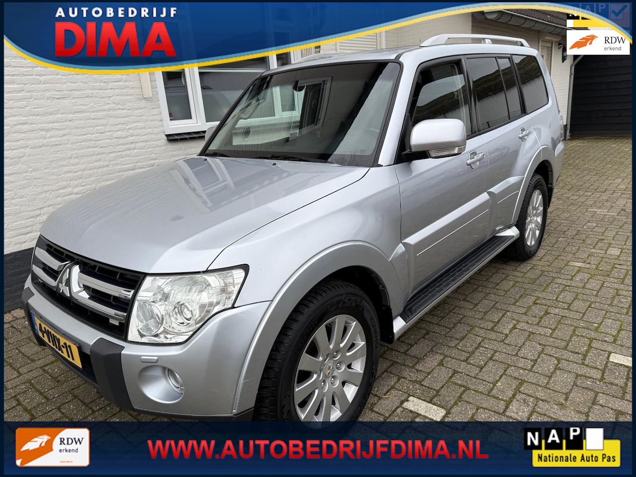 Mitsubishi Pajero - 3.2 DI-D Instyle Panel Van/ Automaat/ Navi/ Camera/ ECC - AutoWereld.nl