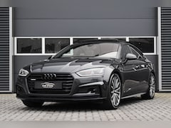 Audi A5 Sportback - 2.0 TFSI QUATTRO 252 PK / 3 X S-LINE / PANO / VIRTUAL / B&O / SFEERVERLICHTING / HUD / CAM