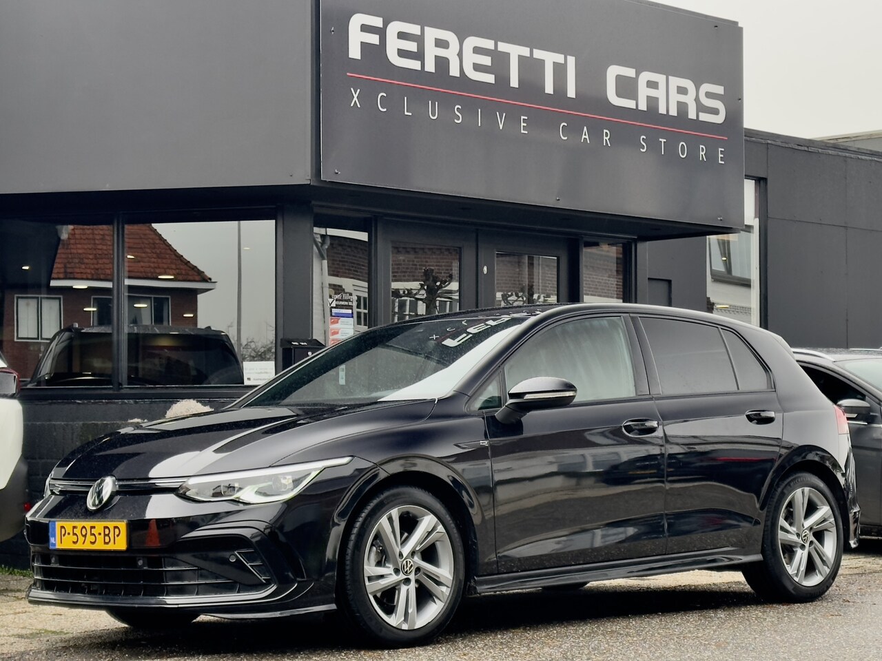 Volkswagen Golf - 1.5 eTSI AUT7 R-Line + 131PK SPORT-INT NAVI CAMERA CARPLAY IQ-DRIVE LED LMV PDC - AutoWereld.nl