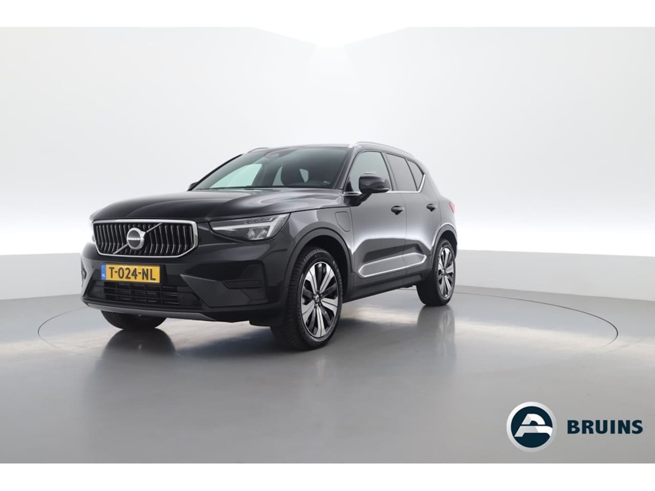 Volvo XC40 - 1.5 T4 Recharge Plus Bright 1.5 211PK T4 Recharge Plus Bright, Trekhaak, Camera, ACC, 19 inch - AutoWereld.nl