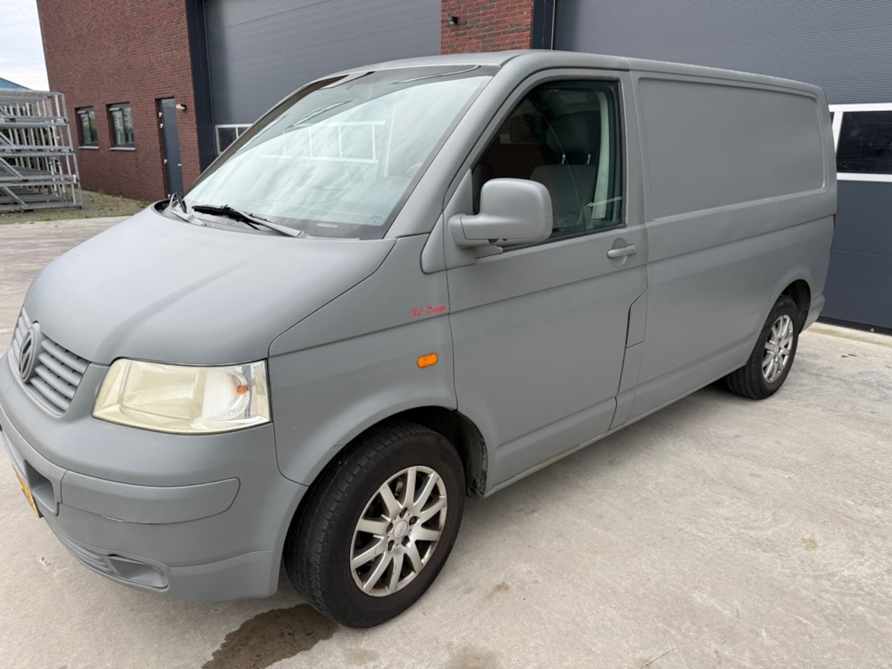 Volkswagen Transporter - 2.5 TDI 300 Budgetline DC 2.5 TDI 300 Budgetline DC - AutoWereld.nl