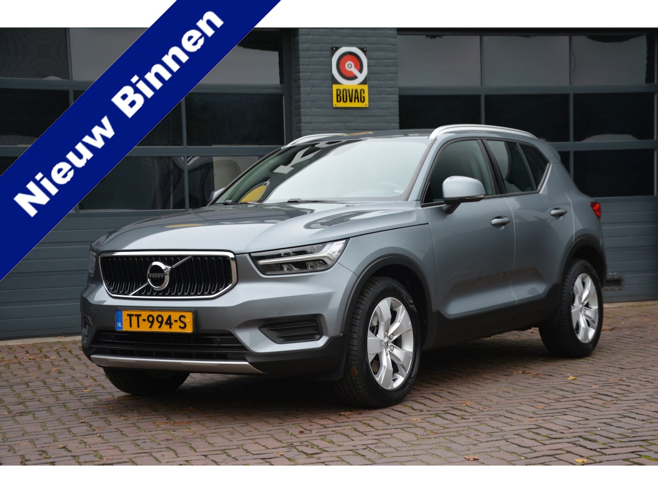 Volvo XC40 - 2.0 T4 Momentum 2.0 T4 Momentum - AutoWereld.nl