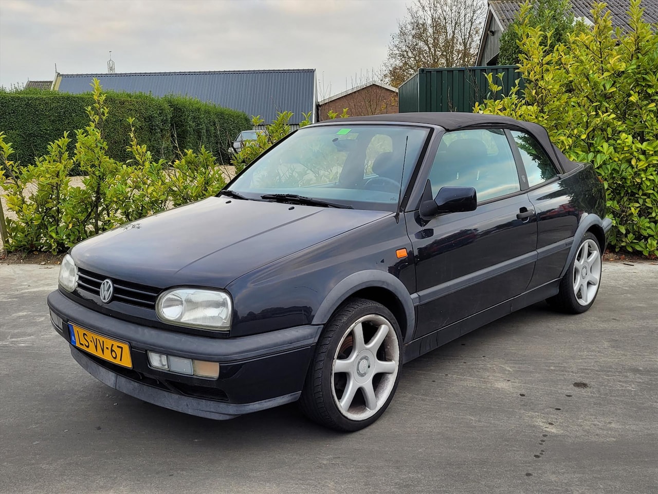 Volkswagen Golf Cabriolet - 1.8 | Karmann | Elek. Ramen | LM Velgen - AutoWereld.nl