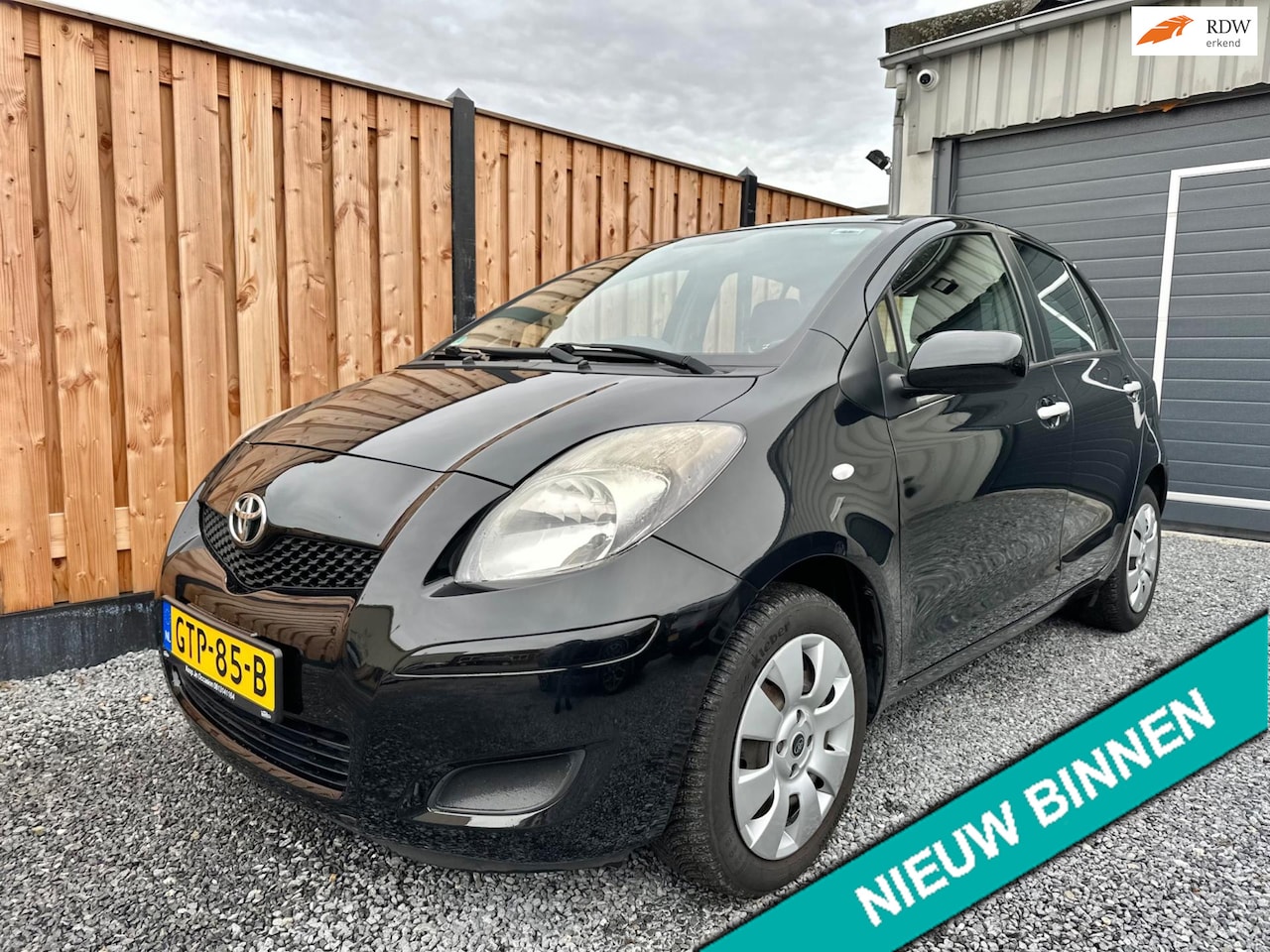 Toyota Yaris - 1.0 VVTi Acces Airco | Elek. Ramen | APK - AutoWereld.nl