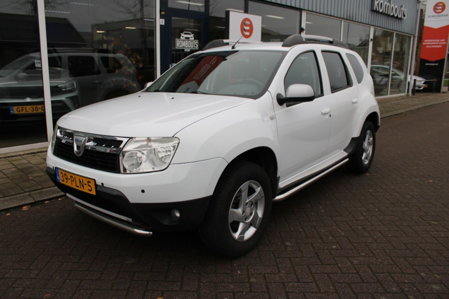 Dacia Duster - 1.6 Lauréate 2wd 1.6 Lauréate 2wd - AutoWereld.nl