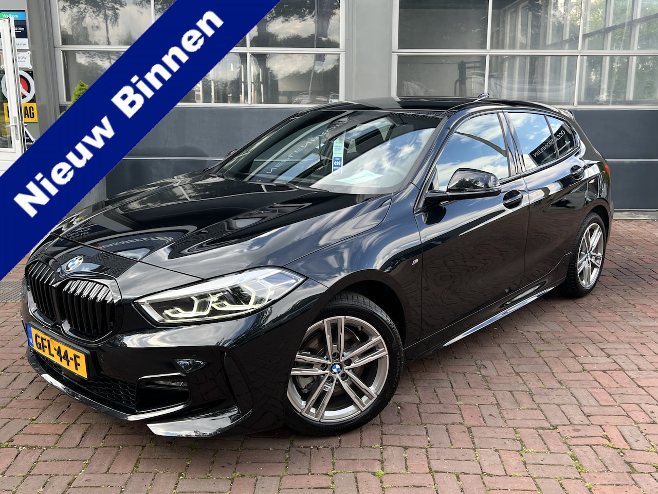 BMW 1-serie - 118i 5-deurs 118i High Executive M Sport 2024 km 4400 NIEUW !! - AutoWereld.nl