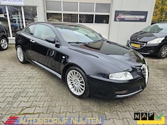 Alfa Romeo GT - 2.0 JTS Distinctive