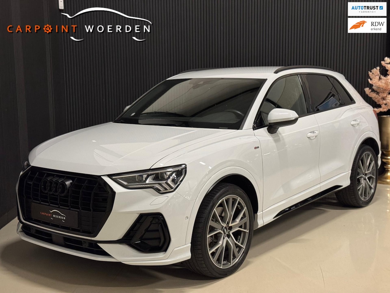 Audi Q3 - 40 TFSI quattro 3X S-LINE | SFEERVERL. | CAMERA | VOL! - AutoWereld.nl