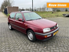 Volkswagen Golf - 1.8 GL Automaat Fabrieks-Nieuw23.000KM Youngtimer